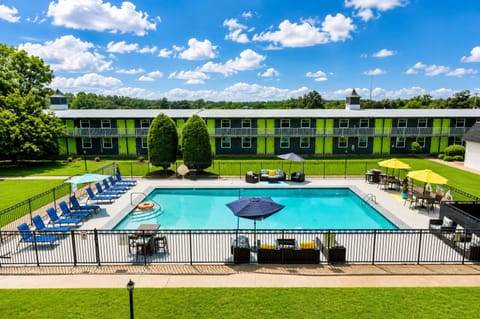 Seasonal outdoor pool