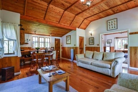 Romantic Cottage | Living area | 32-inch LCD TV with digital channels, TV, fireplace