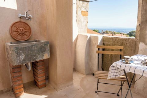 House, Hill View | Terrace/patio
