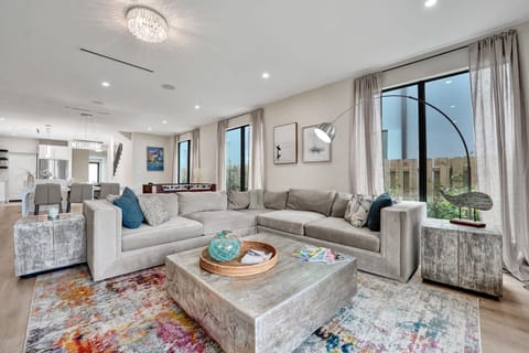 House | 4 bedrooms, Internet