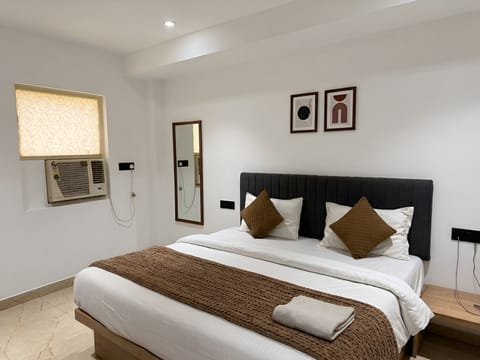 Superior Room | Desk, laptop workspace, free WiFi