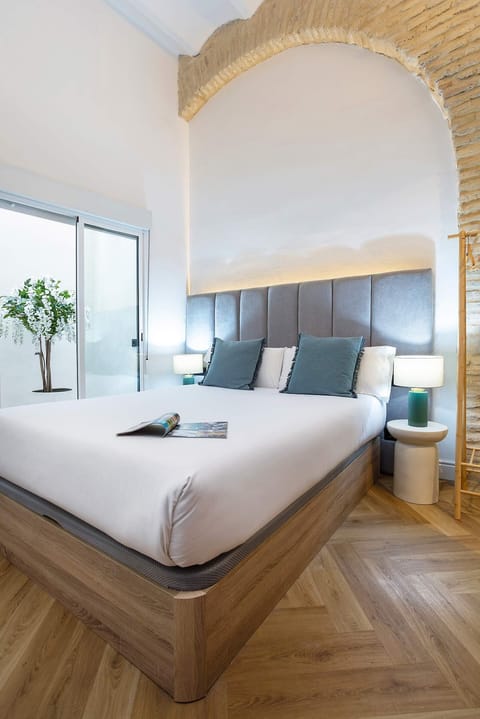 Apartment (3 Bedrooms) | 3 bedrooms, iron/ironing board, free WiFi, bed sheets