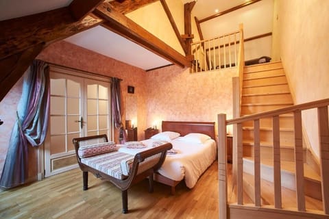 Basic Quadruple Room | In-room safe, blackout drapes, soundproofing, free WiFi