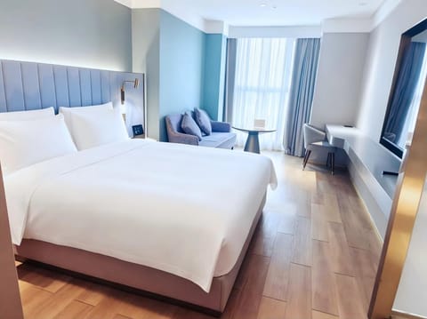 Standard Single Room | Free minibar, desk, laptop workspace, free WiFi