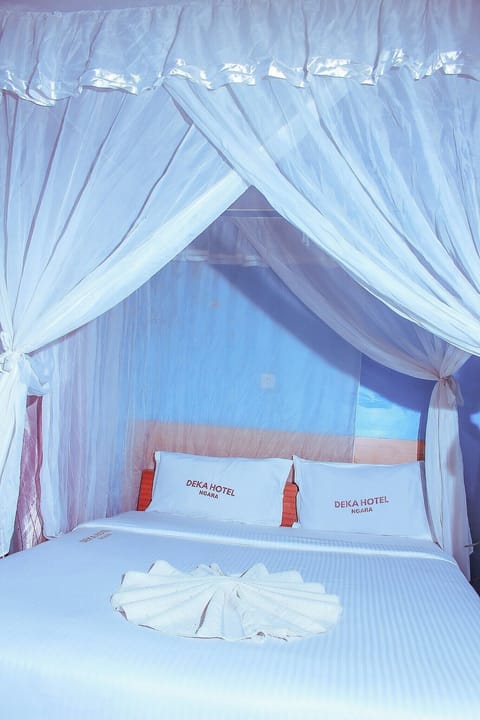 Comfort Double or Twin Room, Patio, City View | Desk, laptop workspace, WiFi (free)