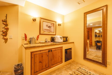 El Dorado | Individually decorated, individually furnished, desk, blackout drapes