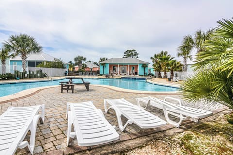 House, 3 Bedrooms, Smoking, Patio | Pool | Outdoor pool