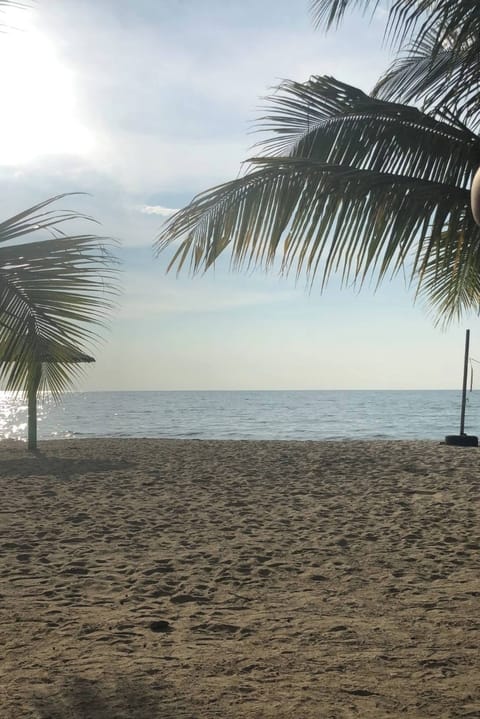House, 4 Bedrooms, Accessible, Smoking | Beach