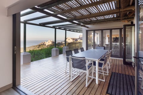 Villa, 4 Bedrooms, Patio, Ocean View | Outdoor dining