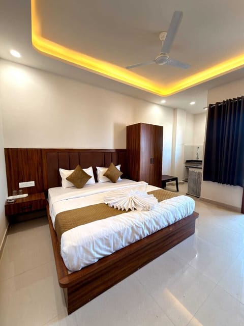 Deluxe Room | Desk, WiFi (free)