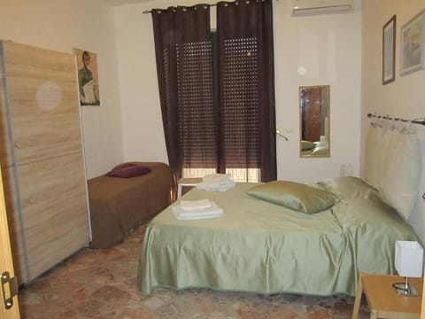 Double Room, 1 Double Bed, Balcony | Iron/ironing board (on request)