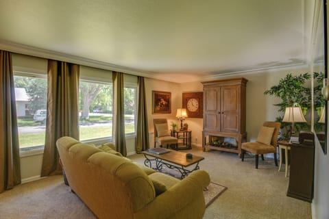 House (3 Bedrooms) | Front of property