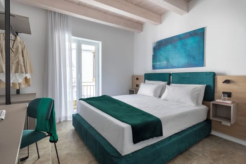 Superior Double Room | Desk, laptop workspace, free WiFi