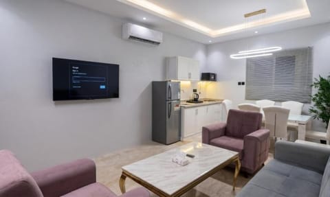 Classic Apartment | Living area