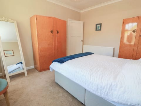 2 bedrooms, WiFi (free), individually decorated, individually furnished
