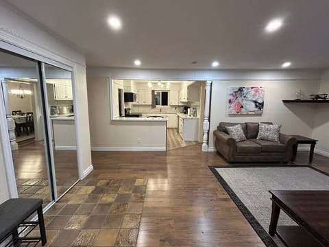 Bungalow, 3 Bedrooms, Fireplace | Living area