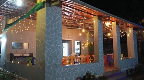 Deluxe Room | Outdoor dining