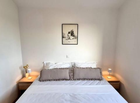 Apartment (Two Bedroom Apartment with Sea View a) | 2 bedrooms, cribs (surcharge)