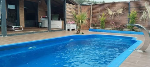 Deluxe Bungalow | Pool | 3 outdoor pools