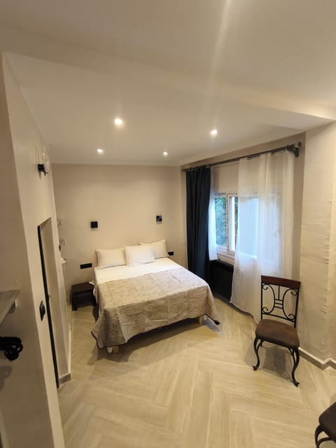 Comfort Room | Free WiFi