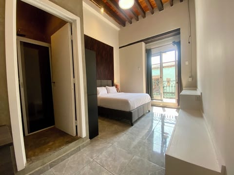 Superior Room, 1 Queen Bed, Balcony | Iron/ironing board (on request), WiFi (free), bed sheets