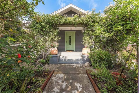 House, 2 Bedrooms, Smoking, Patio | Exterior