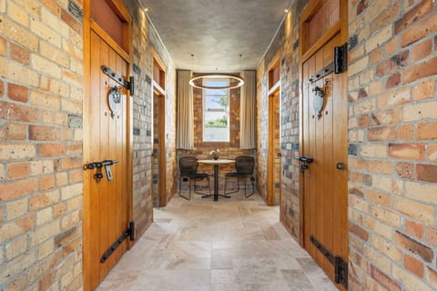 Signature Suite | Interior