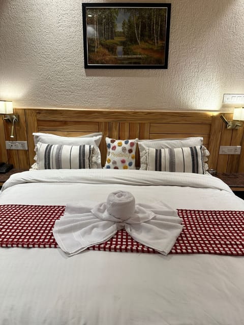 Luxury Suite, Balcony, Valley View | WiFi (free)