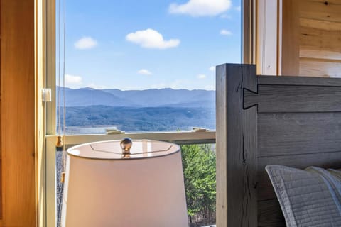 Cabin, Multiple Beds, Balcony, Mountain View ( Mountain Spirits) | Interior