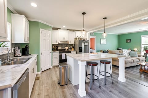 House (3 Bedrooms) | Interior