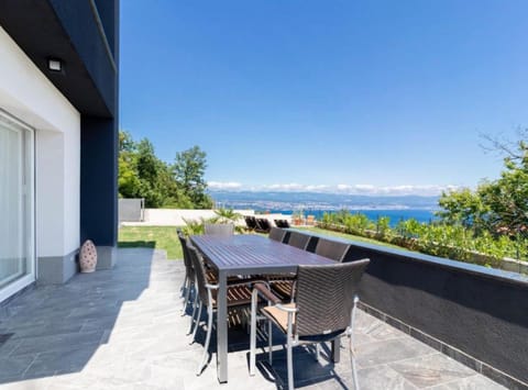 Villa (Three Bedroom Villa with Sea View) | Terrace/patio