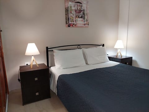 Economy Apartment, 1 Bedroom | In-room safe, desk, iron/ironing board, free cribs/infant beds