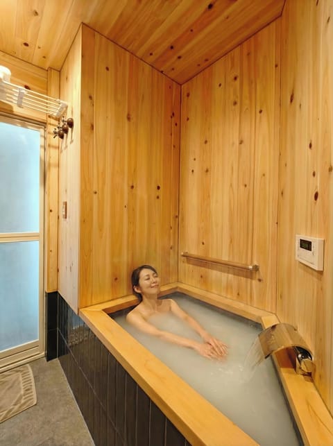 Family Villa, 4 Bedrooms, Balcony | Bathroom | Slippers