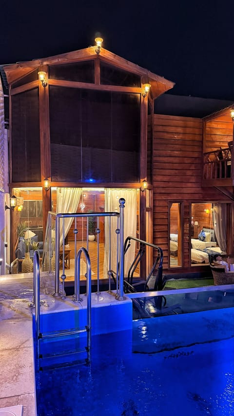 Luxury Suite, Executive Level | Pool | Indoor pool