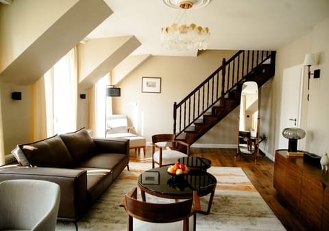 Comfort Duplex, City View | Desk, WiFi (free)