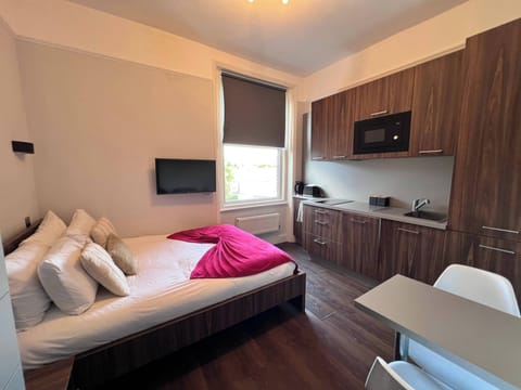 Iron/ironing board, WiFi (free), bed sheets
