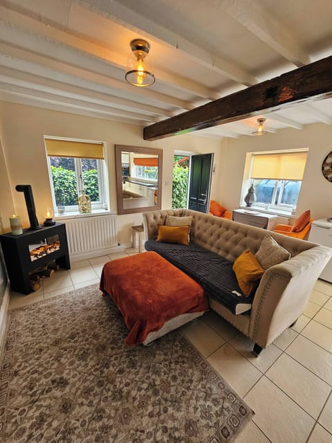 House, 1 Bedroom, Patio | Living area