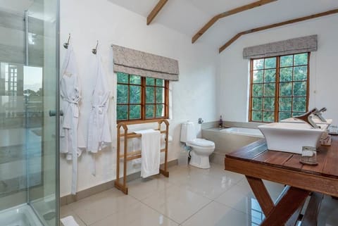 Premium Mountain & Sea View Room | Bathroom | Hair dryer, bathrobes, towels