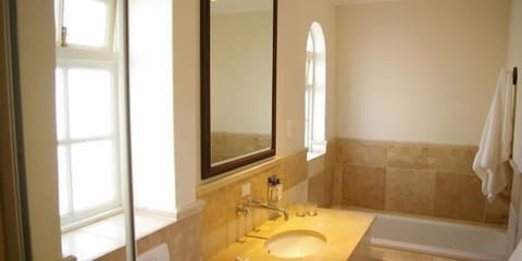 Free toiletries, hair dryer, bathrobes, towels