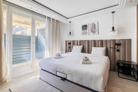 Apartment | 2 bedrooms, laptop workspace, iron/ironing board, bed sheets