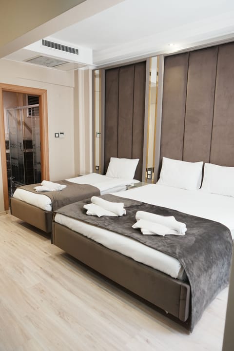 In-room safe, desk, laptop workspace, blackout drapes