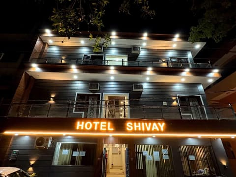 Deluxe Double or Twin Room, Balcony, Mountain View | Exterior detail