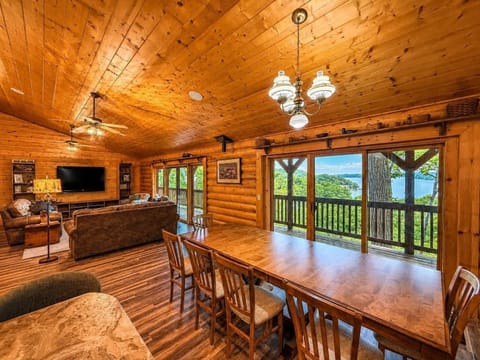 House, Multiple Beds (Hollow Tree Lodge) | View from room