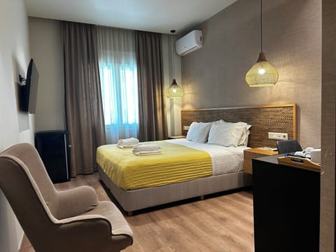 Comfort Room, City View | In-room safe, cribs (free), WiFi (free), bed sheets