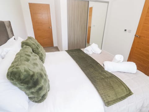 3 bedrooms, WiFi (free), individually decorated, individually furnished