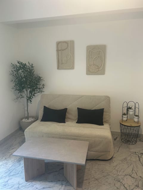 Comfort Apartment | Living area