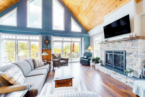 House, Multiple Beds (Cadillac Mountain Overlook) | Living area