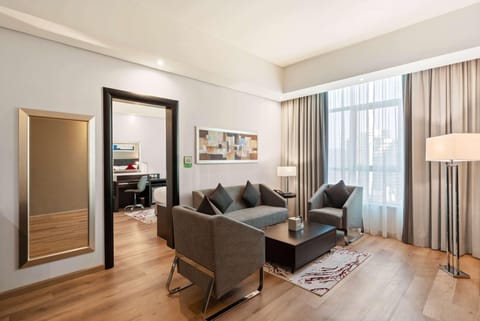 Minibar, in-room safe, desk, soundproofing