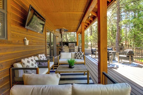 House (3 Bedrooms) | Front of property