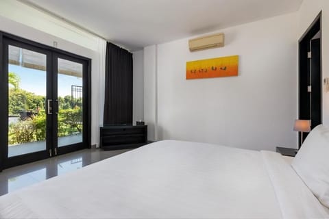Exclusive Villa, Balcony, City View | In-room safe, iron/ironing board, WiFi (free)
